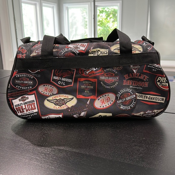 Harley-Davidson Vintage Pattern Duffle Bag - Picture 4 of 11